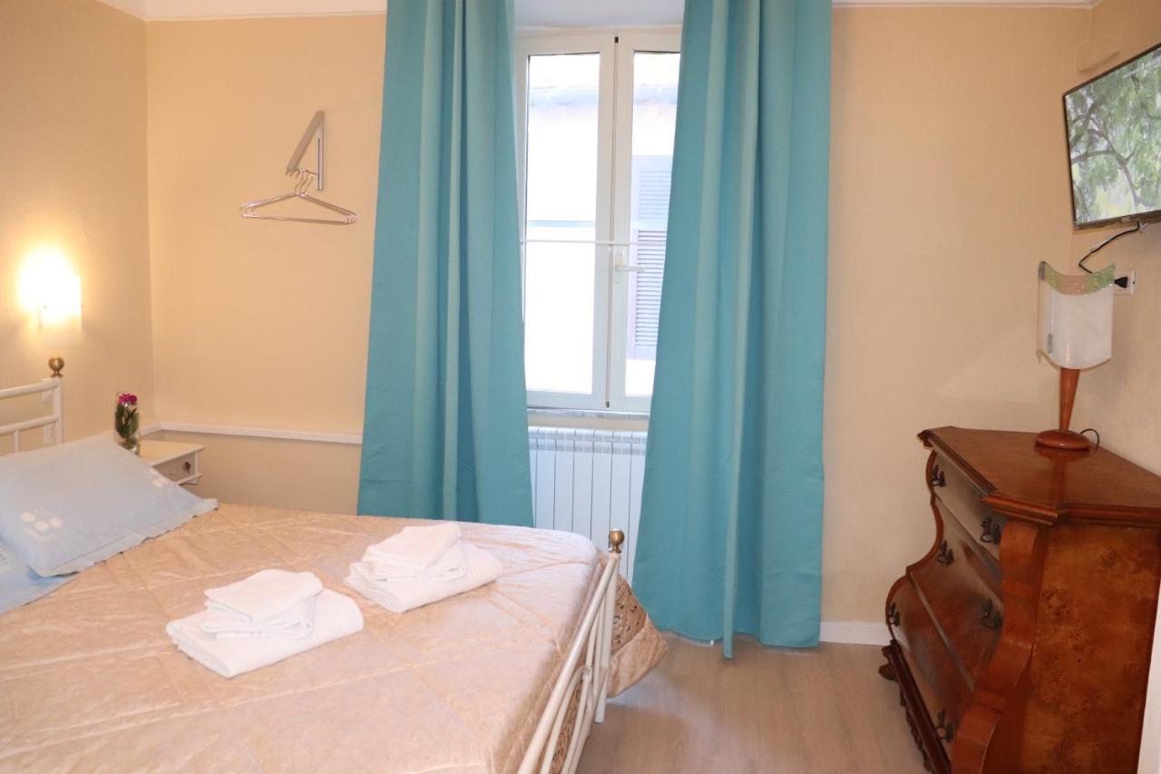 B&B Camere Montalto Centro 蒙塔尔托迪卡斯特罗 外观 照片