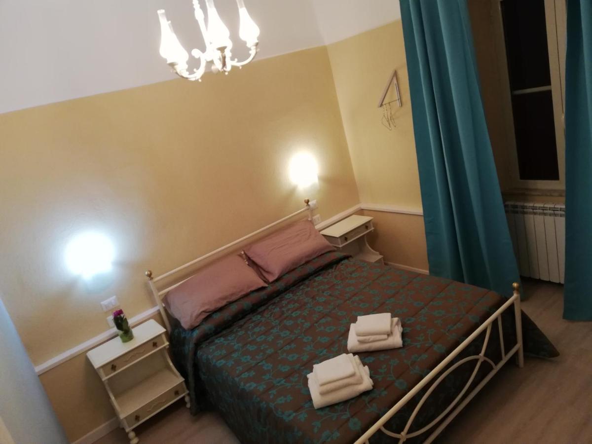 B&B Camere Montalto Centro 蒙塔尔托迪卡斯特罗 外观 照片