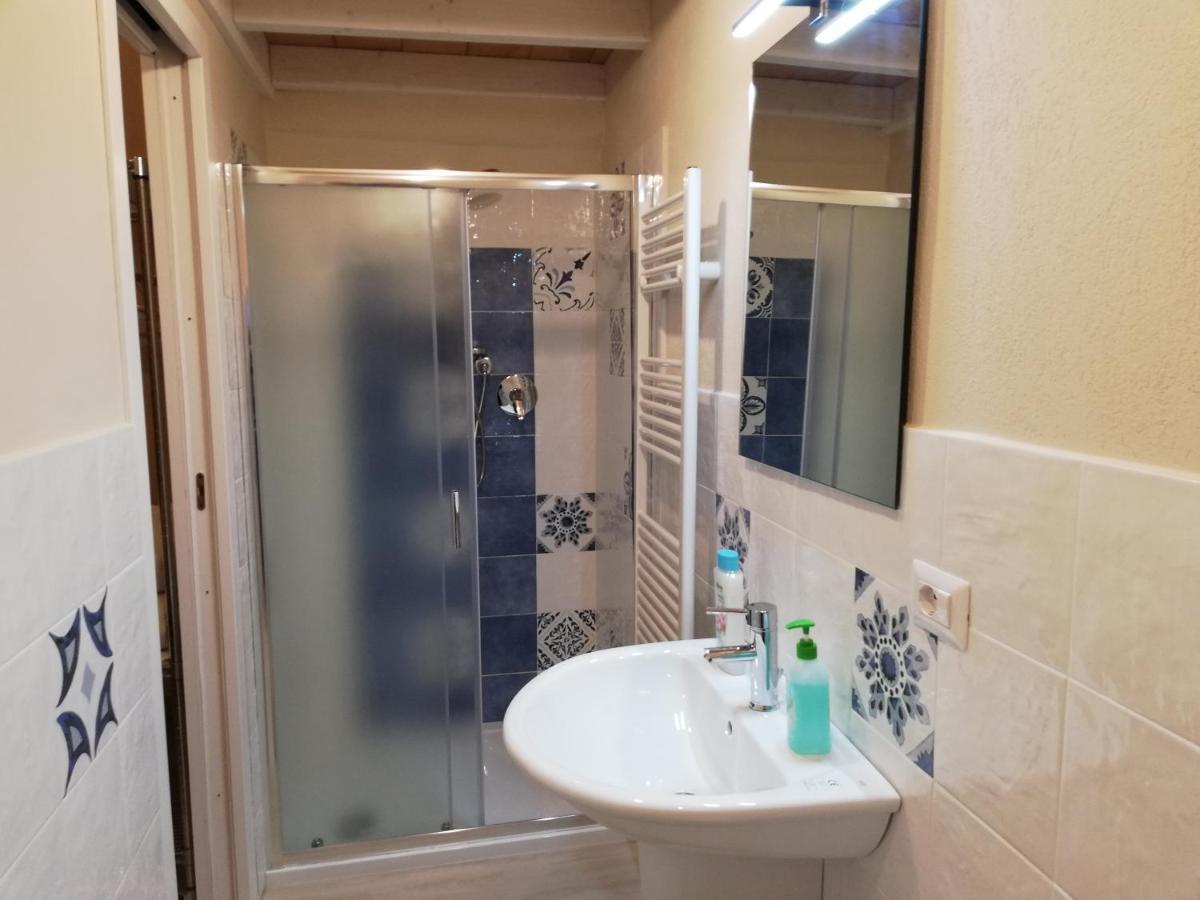 B&B Camere Montalto Centro 蒙塔尔托迪卡斯特罗 外观 照片