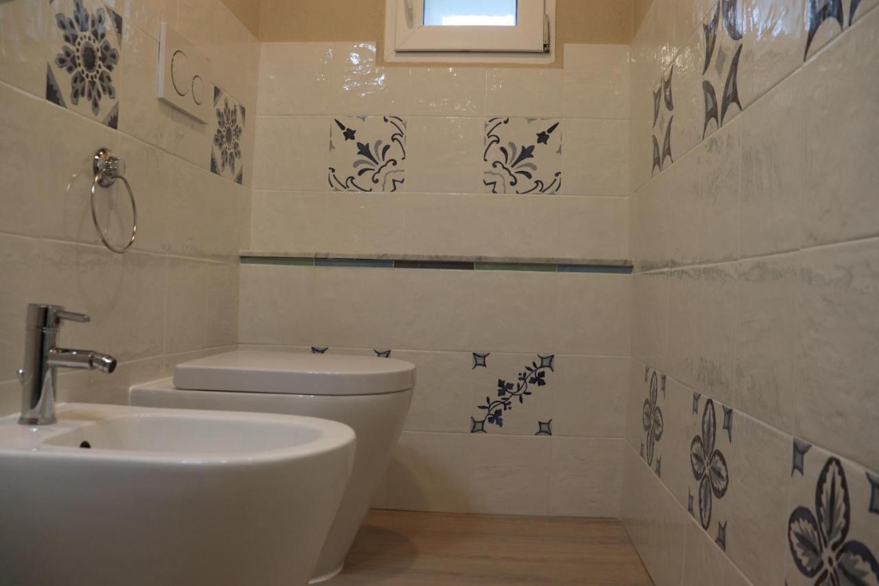 B&B Camere Montalto Centro 蒙塔尔托迪卡斯特罗 外观 照片