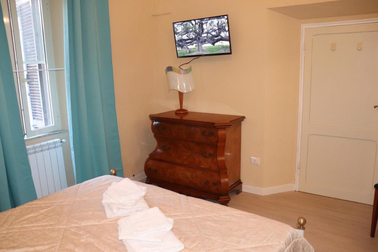 B&B Camere Montalto Centro 蒙塔尔托迪卡斯特罗 外观 照片