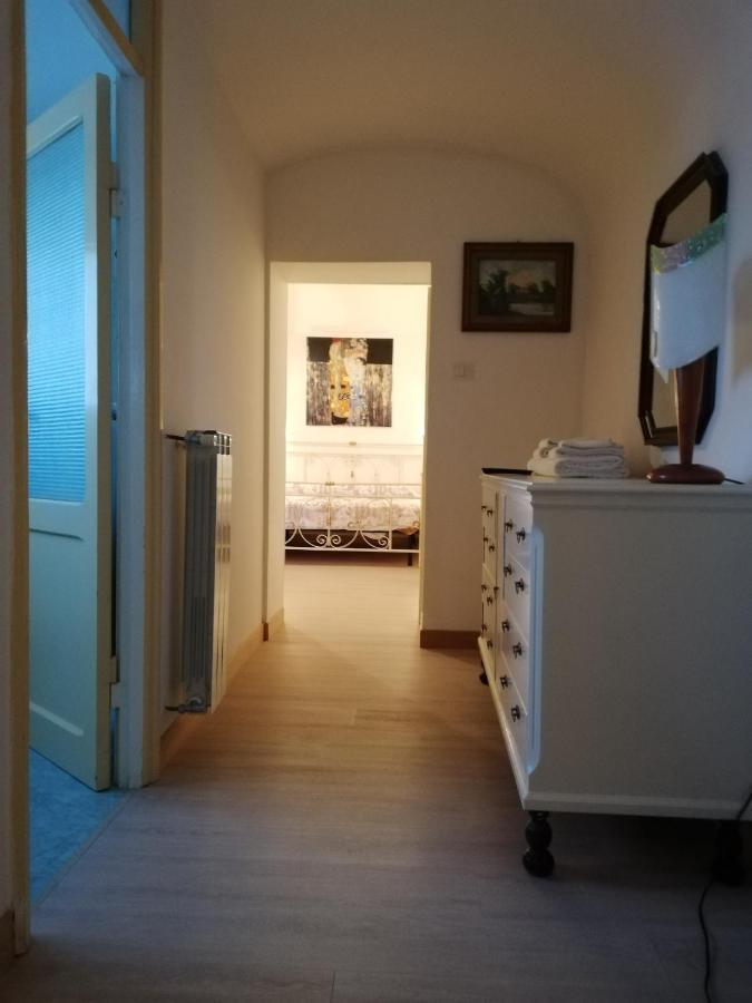 B&B Camere Montalto Centro 蒙塔尔托迪卡斯特罗 外观 照片